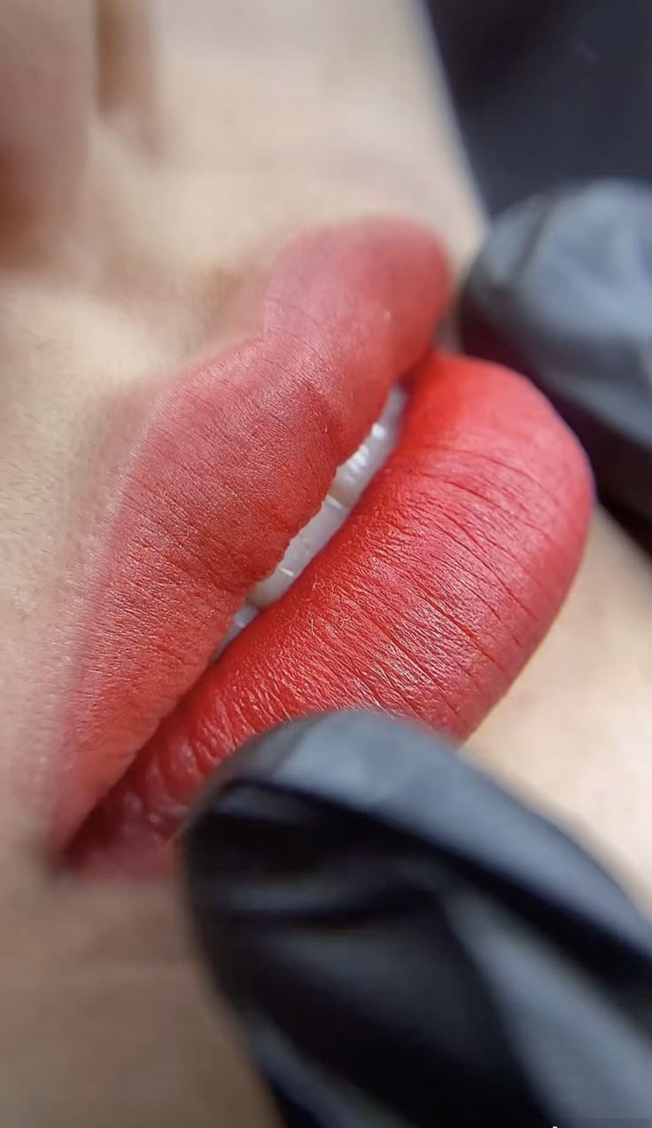 Trabajo micropigmentación labios 2